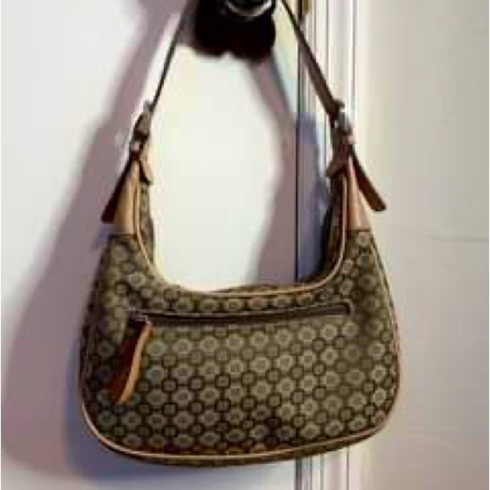 Green purse